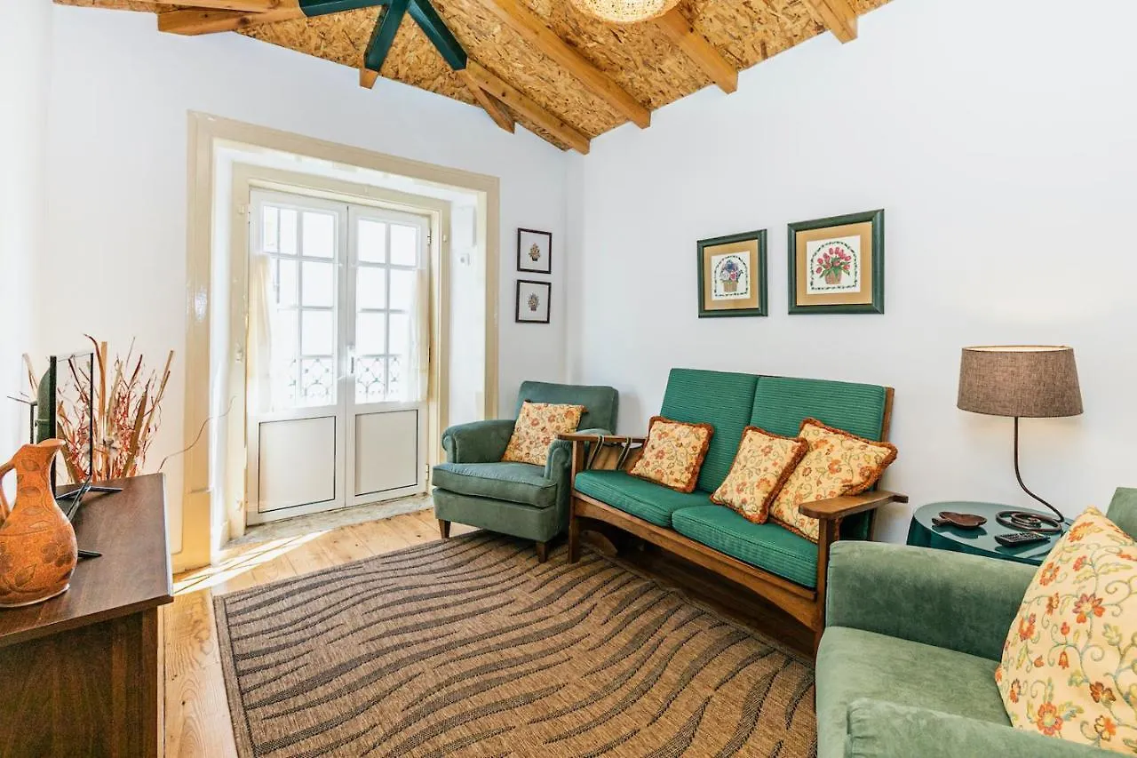 Apartment Moderno Apartamento Em Bairro Tipico Lisboeta Lisbon Portugal