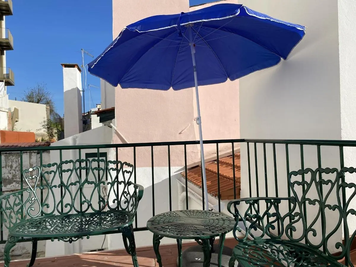Apartment Moderno Apartamento Em Bairro Tipico Lisboeta Lisbon